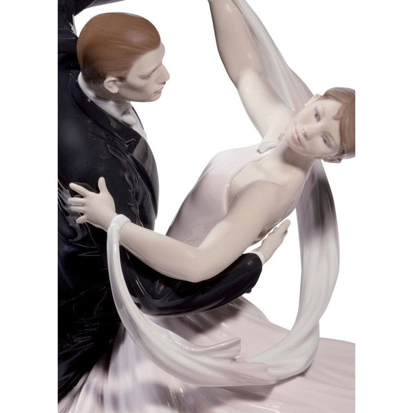 Load image into Gallery viewer, Lladro Elegant Foxtrot Couple Figurine - Limited Edition