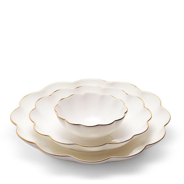 Load image into Gallery viewer, AERIN Scalloped Nesting Dish, Set of 3