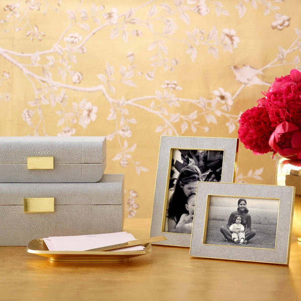 Load image into Gallery viewer, AERIN Modern Shagreen Small Jewelry Box - Dove