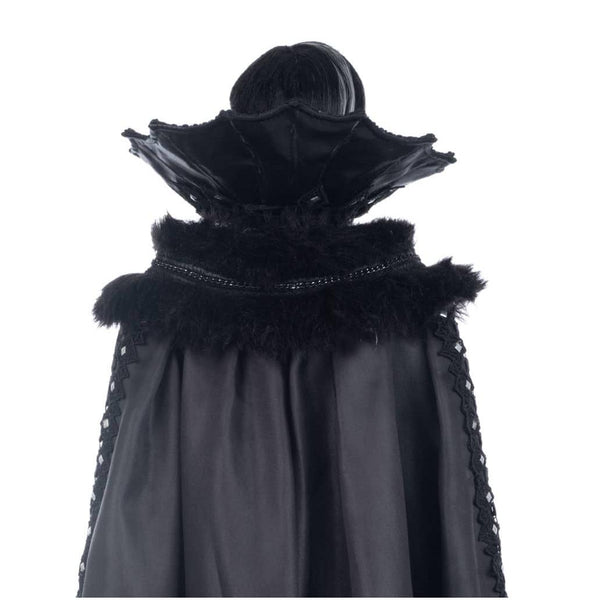 Load image into Gallery viewer, Katherine's Collection Count Blade VonBitten 24-Inch