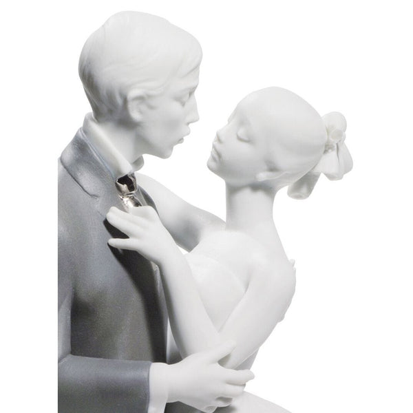 Load image into Gallery viewer, Lladro Lovers' Waltz Couple Figurine - Silver Lustre