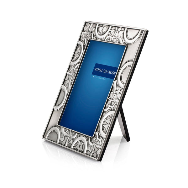 Load image into Gallery viewer, Royal Selangor Circles Photoframe 5R
