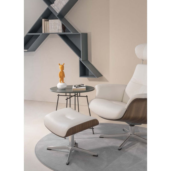 Load image into Gallery viewer, Lladro The Orange Guest Figurine - Small