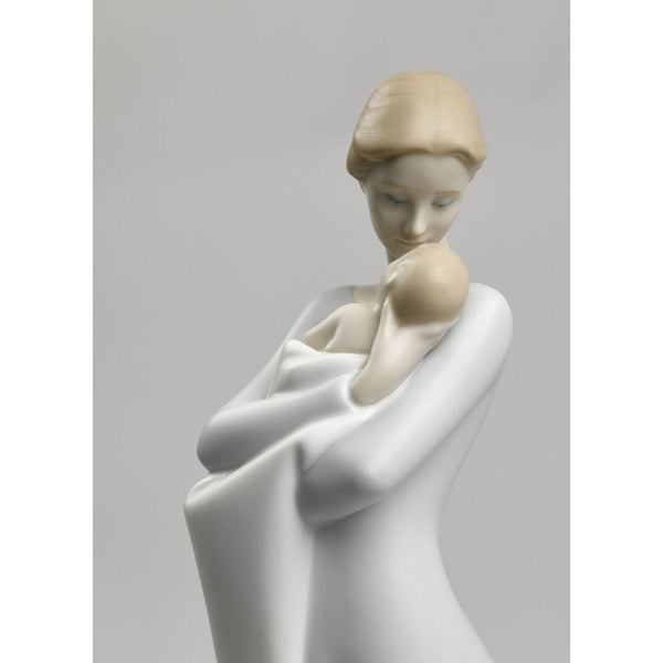 Load image into Gallery viewer, Lladro A Mother's Embrace Figurine