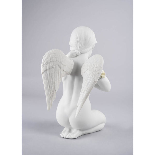 Load image into Gallery viewer, Lladro Heavenly Heart Angel Figurine