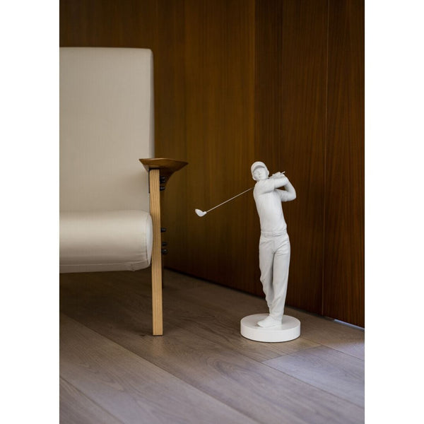 Load image into Gallery viewer, Lladro Golf Champion Man Figurine - White