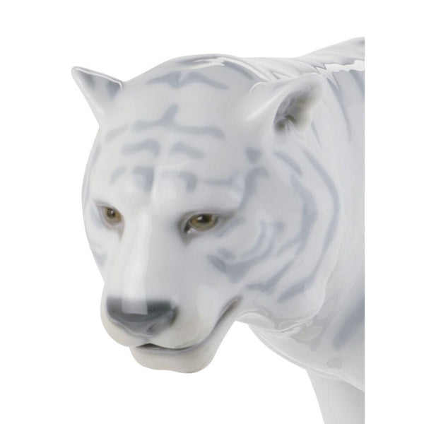 Load image into Gallery viewer, Lladro The Tiger Figurine