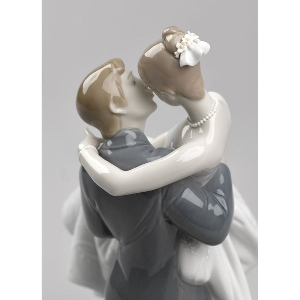 Load image into Gallery viewer, Lladro The Happiest Day Couple Figurine Type 356