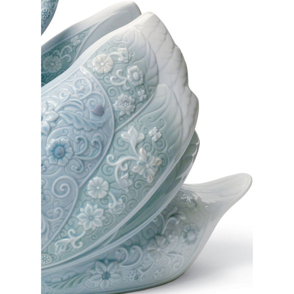 Load image into Gallery viewer, Lladro The Swan Princess Figurine