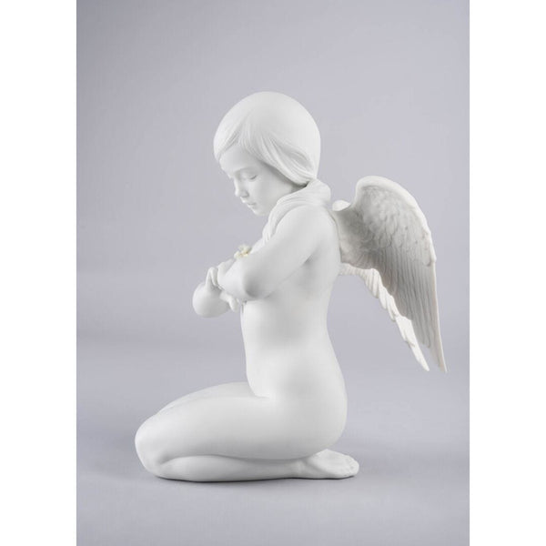 Load image into Gallery viewer, Lladro Heavenly Heart Angel Figurine