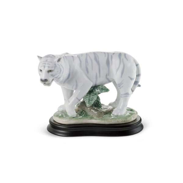 Load image into Gallery viewer, Lladro The Tiger Figurine