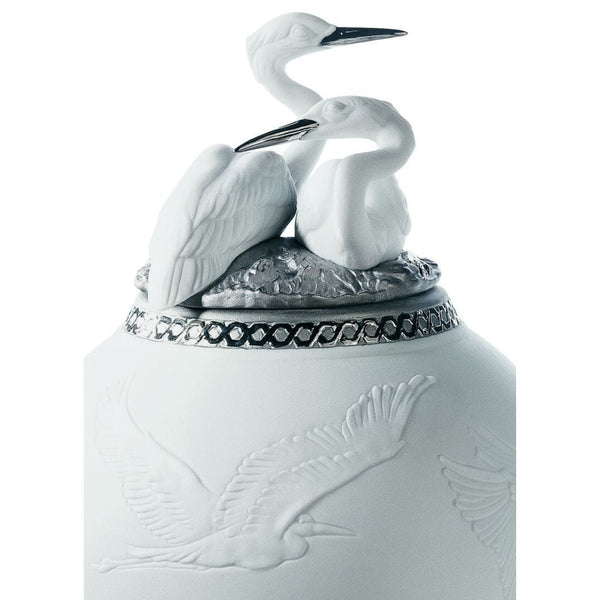 Load image into Gallery viewer, Lladro Herons Realm Covered Vase Figurine - Silver Lustre