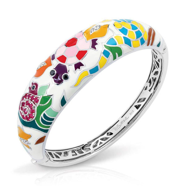Load image into Gallery viewer, Belle Etoile Galapagos Bangle - White