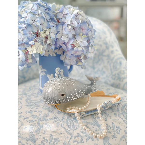 Load image into Gallery viewer, Jay Strongwater Abel Whale Box