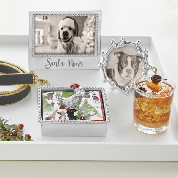 Load image into Gallery viewer, Mariposa Sitting Lab With Red Hat Beaded Napkin Box