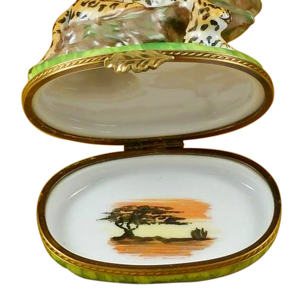 Load image into Gallery viewer, Rochard "Panther with Baby" Limoges Box