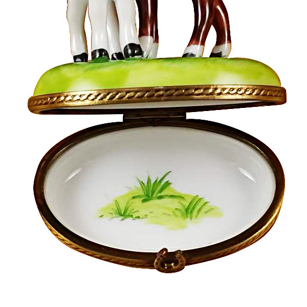 Load image into Gallery viewer, Rochard "Two Horses on Small Oval" Limoges Box