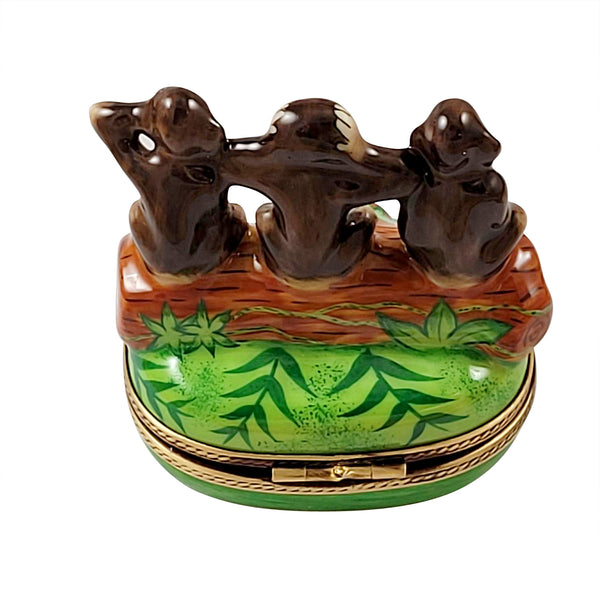 Load image into Gallery viewer, Rochard "Three Wise Monkeys" Limoges Box