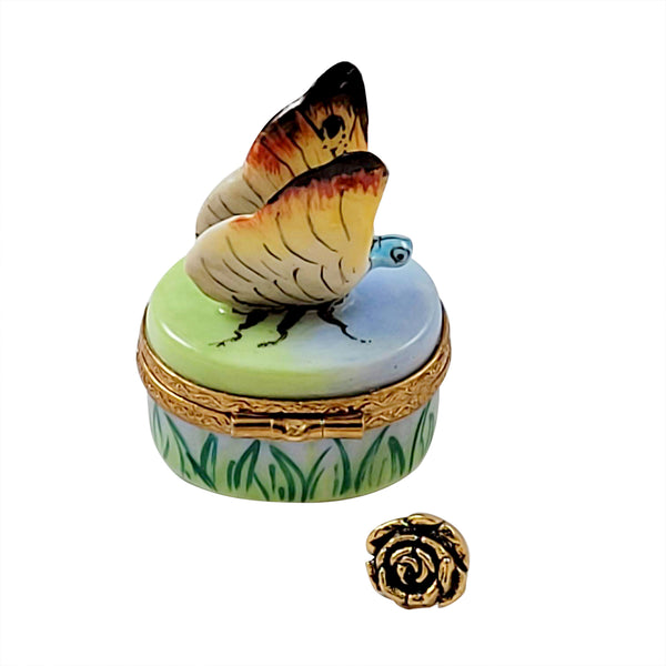 Load image into Gallery viewer, Rochard "Butterfly with Removablle Brass Flower" Limoges Box