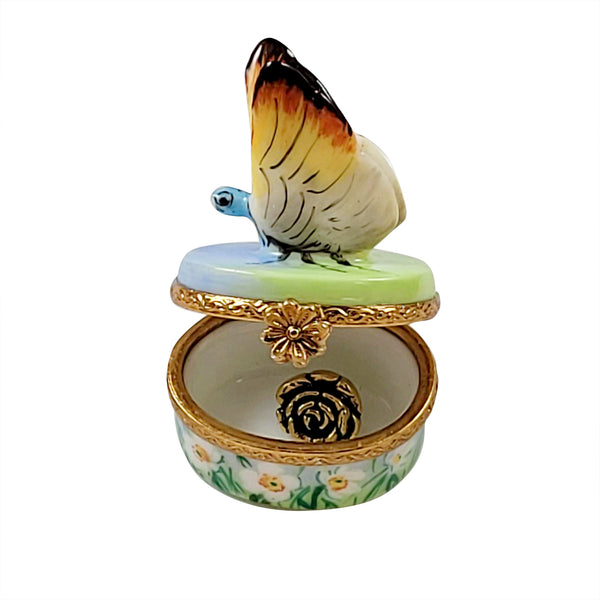 Load image into Gallery viewer, Rochard "Butterfly with Removablle Brass Flower" Limoges Box