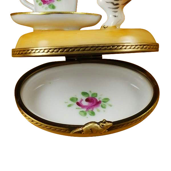 Load image into Gallery viewer, Rochard "Cat with Milk" Limoges Box