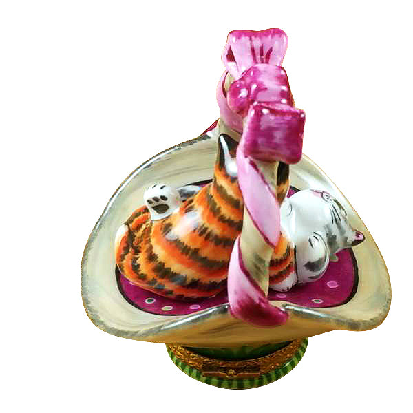 Load image into Gallery viewer, Rochard "Two Cats in Basket" Limoges Box