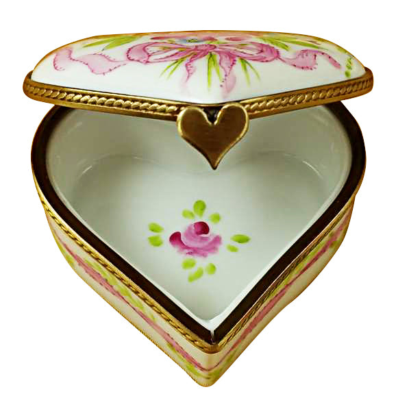 Load image into Gallery viewer, Rochard "Sweet Sixteen Heart" Limoges Box