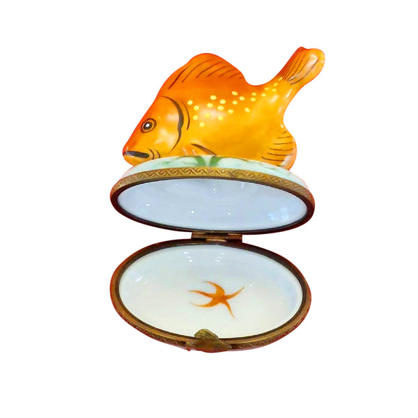 Load image into Gallery viewer, Orange Fish Limoges Box
