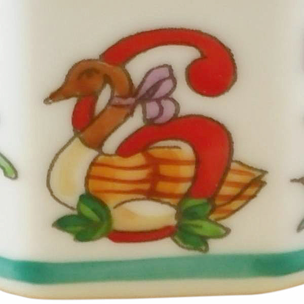 Load image into Gallery viewer, Rochard "Twelve Days of Christmas with Removable Porcelain Wreath" Limoges Box