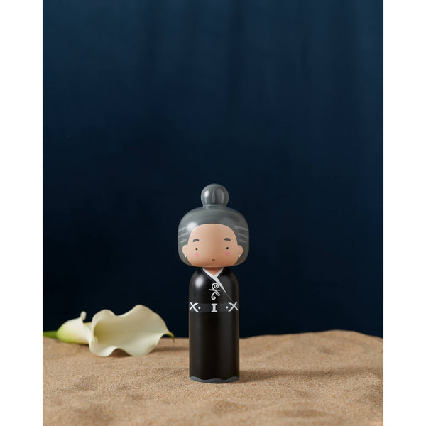 Load image into Gallery viewer, Lucie Kaas Sketch.inc Kokeshi - Georgia O'Keeffe