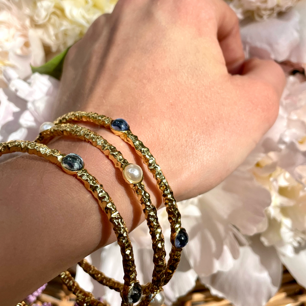 Load image into Gallery viewer, Halcyon Days - Cabochon - Pearl - Gold - Torque Bangle