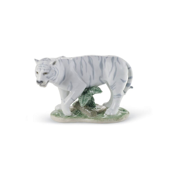 Load image into Gallery viewer, Lladro The Tiger Figurine