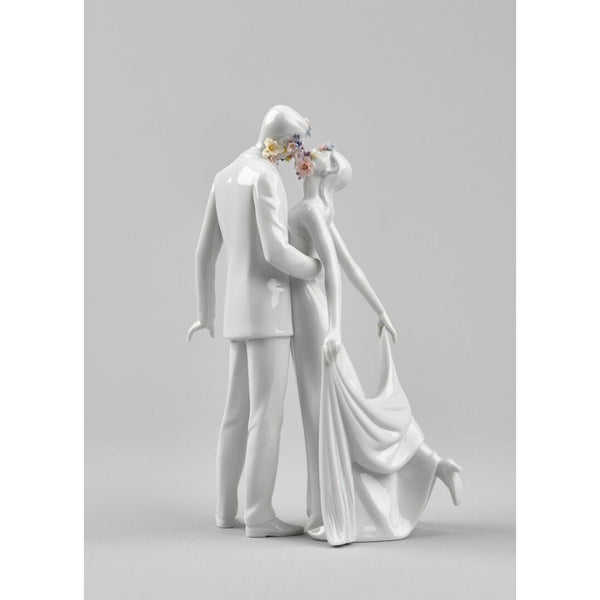 Load image into Gallery viewer, Lladro Love I Couple Figurine