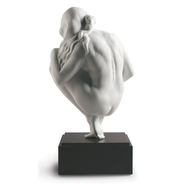 Load image into Gallery viewer, Lladro Love's Bond Mother Figurine