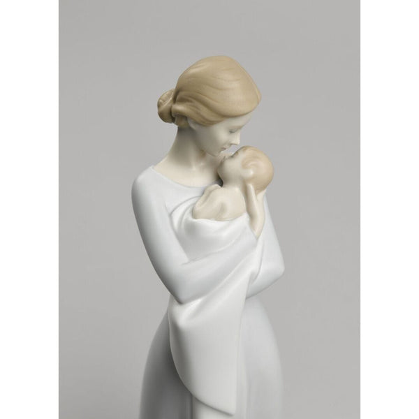 Load image into Gallery viewer, Lladro A Mother's Embrace Figurine
