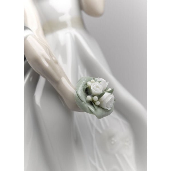 Load image into Gallery viewer, Lladro Everlasting Love Couple Figurine