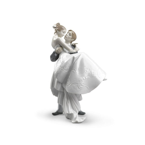Load image into Gallery viewer, Lladro The Happiest Day Couple Figurine Type 356