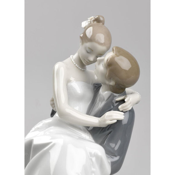 Load image into Gallery viewer, Lladro The Happiest Day Couple Figurine Type 356