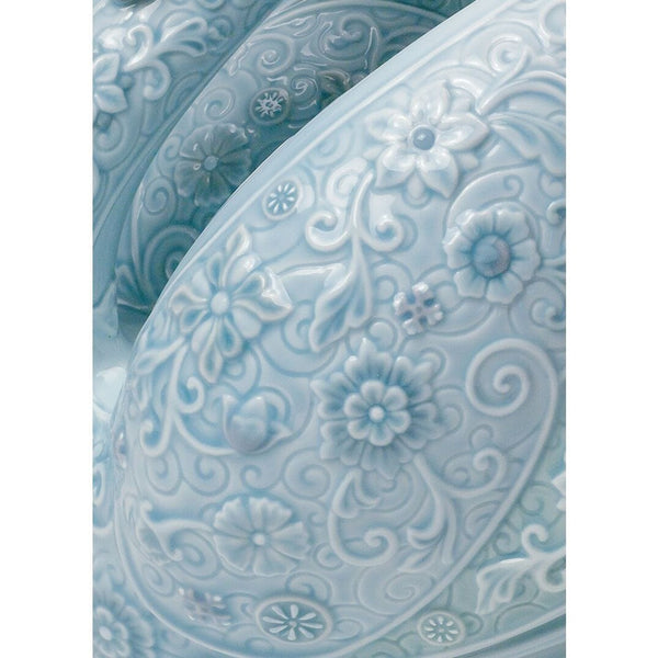 Load image into Gallery viewer, Lladro The Swan Princess Figurine