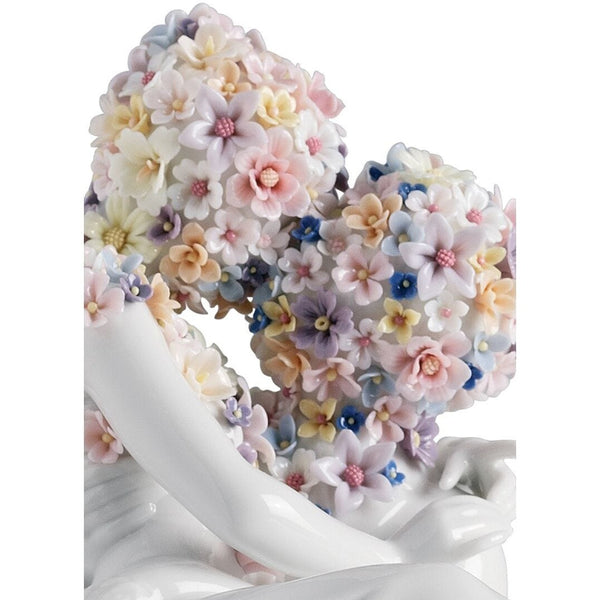 Load image into Gallery viewer, Lladro Love II Couple Figurine