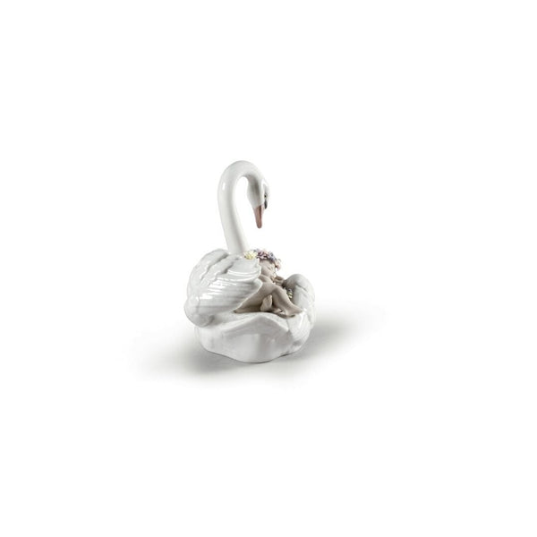 Load image into Gallery viewer, Lladro Drifting through Dreamland Swan Figurine