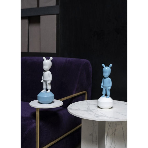 Load image into Gallery viewer, Lladro The Blue Guest Figurine - Small