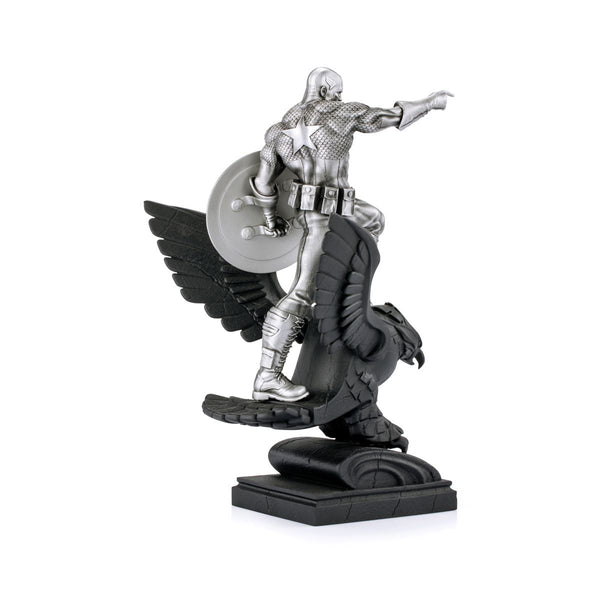 Load image into Gallery viewer, Royal Selangor Limited Edition Captain America Resolute Figurine