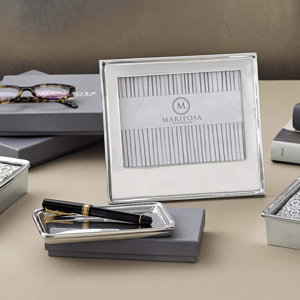 Load image into Gallery viewer, Mariposa OUR WEDDING DAY Signature 5x7 Frame