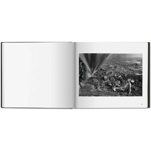 Load image into Gallery viewer, Sebastião Salgado. Kuwait. A Desert on Fire - Taschen Books
