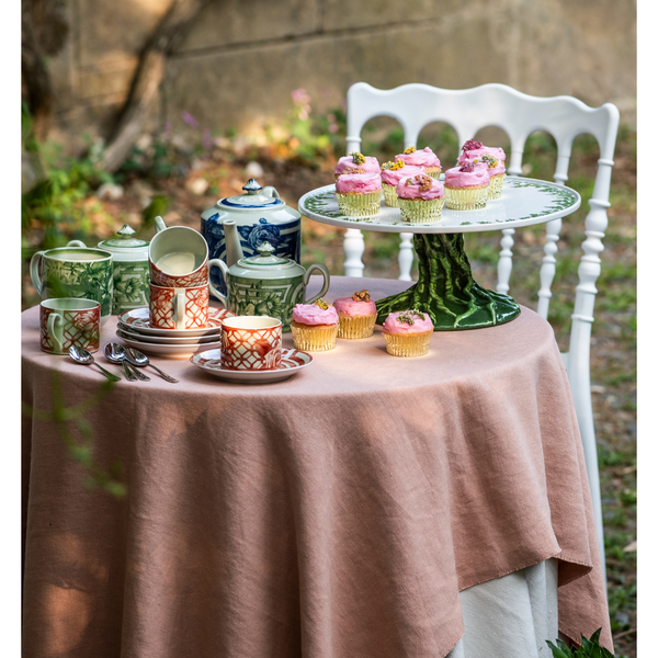 Load image into Gallery viewer, Vista Alegre Pomum Cake Stand with Dome
