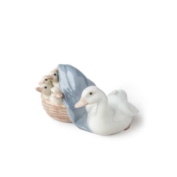 Load image into Gallery viewer, Lladro Ducklings Figurine
