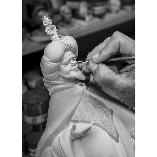 Load image into Gallery viewer, Lladro King Balthasar Nativity Figurine-II
