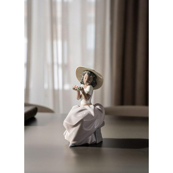 Load image into Gallery viewer, Lladro Sweet Fragrance Girl Figurine
