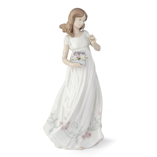 Load image into Gallery viewer, Lladro Treasures of The Earth Woman Figurine
